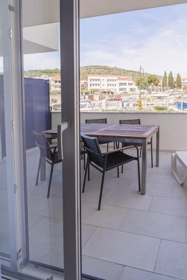 Blue Marina Apartments Buitenkant foto